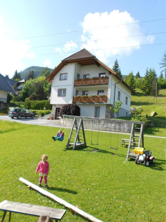 Апартаменты Haus Moni Маутерндорф Экстерьер фото